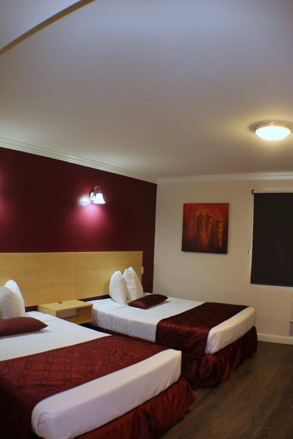לוס אנג'לס Center Lake Hotel מראה חיצוני תמונה